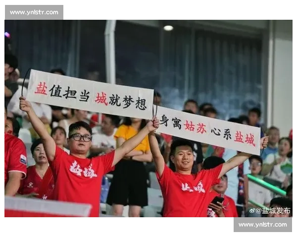 致敬苏州队 “最燃 12 人”：热血与守望照亮绿茵场